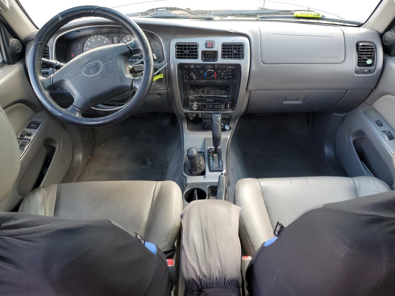 2002 Toyota 4Runner - Image 8