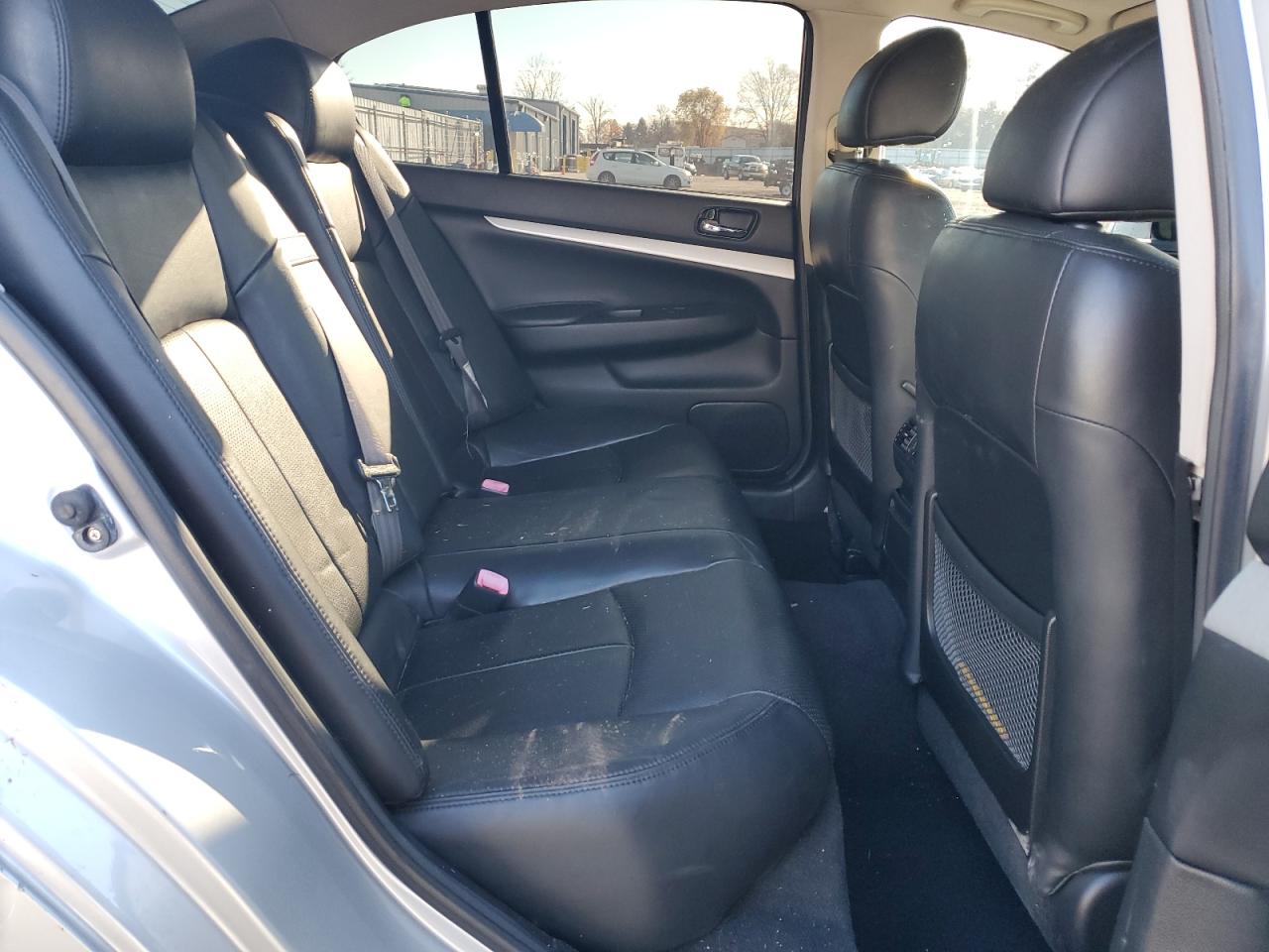 2009 Infiniti G - Image 10