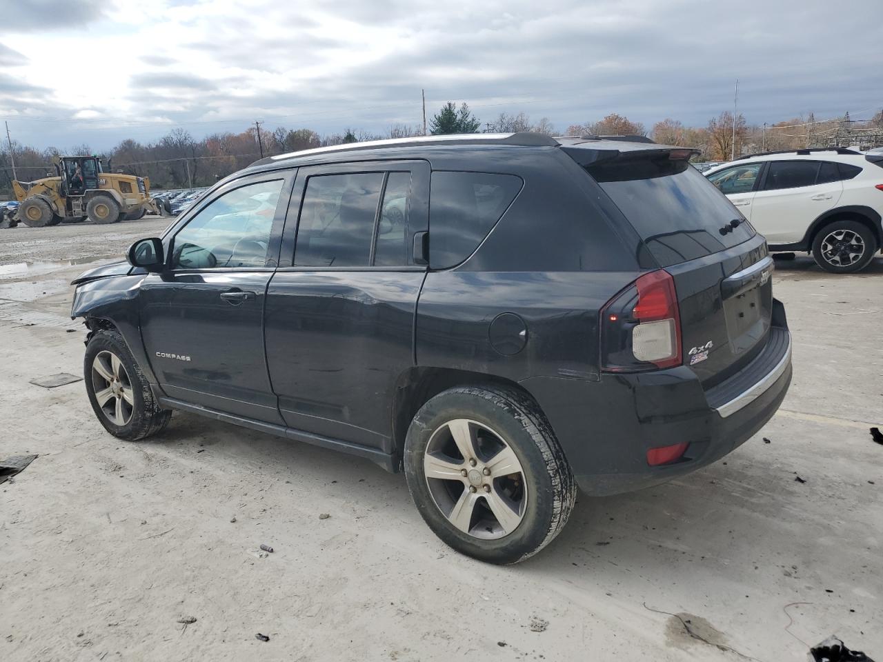 VIN 1C4NJDEB8HD177565 2017 JEEP COMPASS no.2