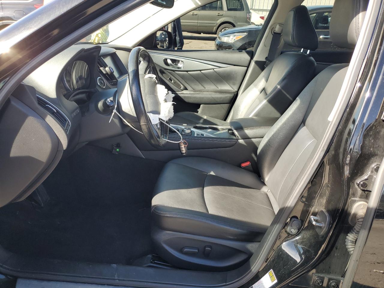2015 Infiniti Q50 - Image 7