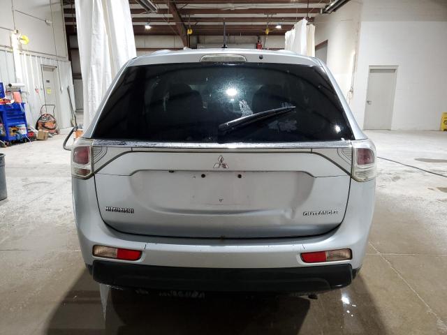  MITSUBISHI OUTLANDER 2014 Сріблястий