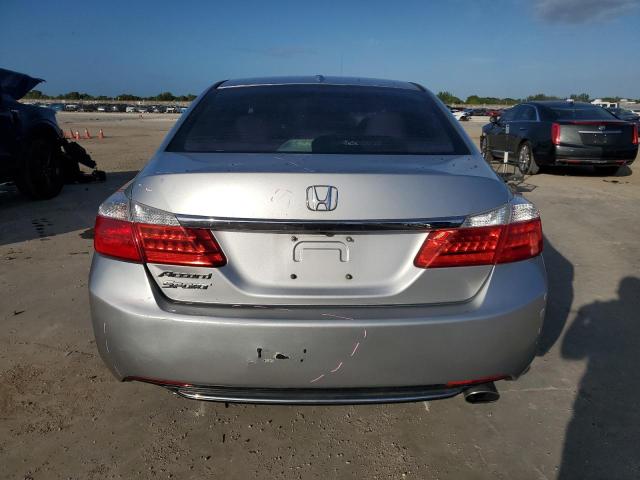 Sedans HONDA ACCORD 2013 Srebrny