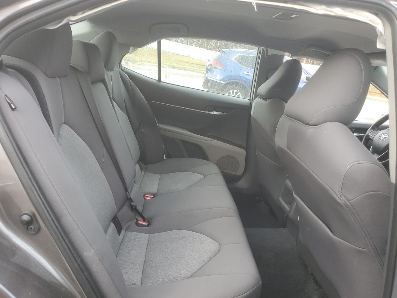 2022 Toyota Camry - Image 11