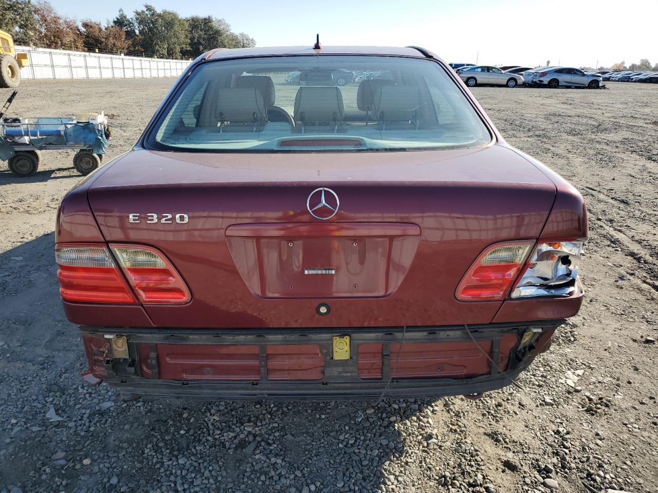 2001 Mercedes-Benz E 320 VIN: WDBJF65JX1B303735 Lot: 78671914