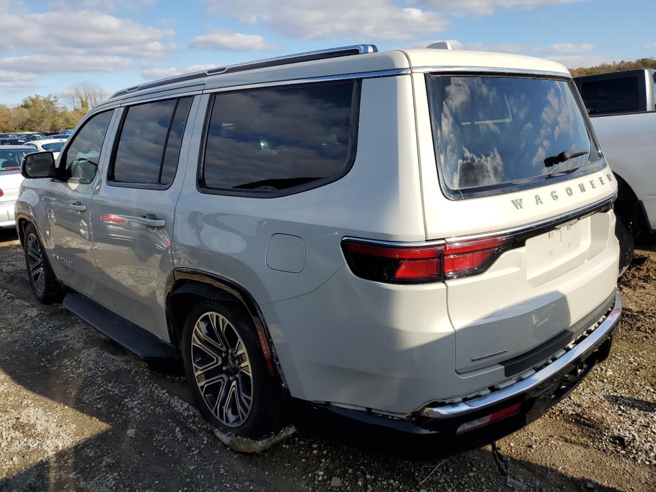 2022 Jeep Grand Wagoneer - Image 2