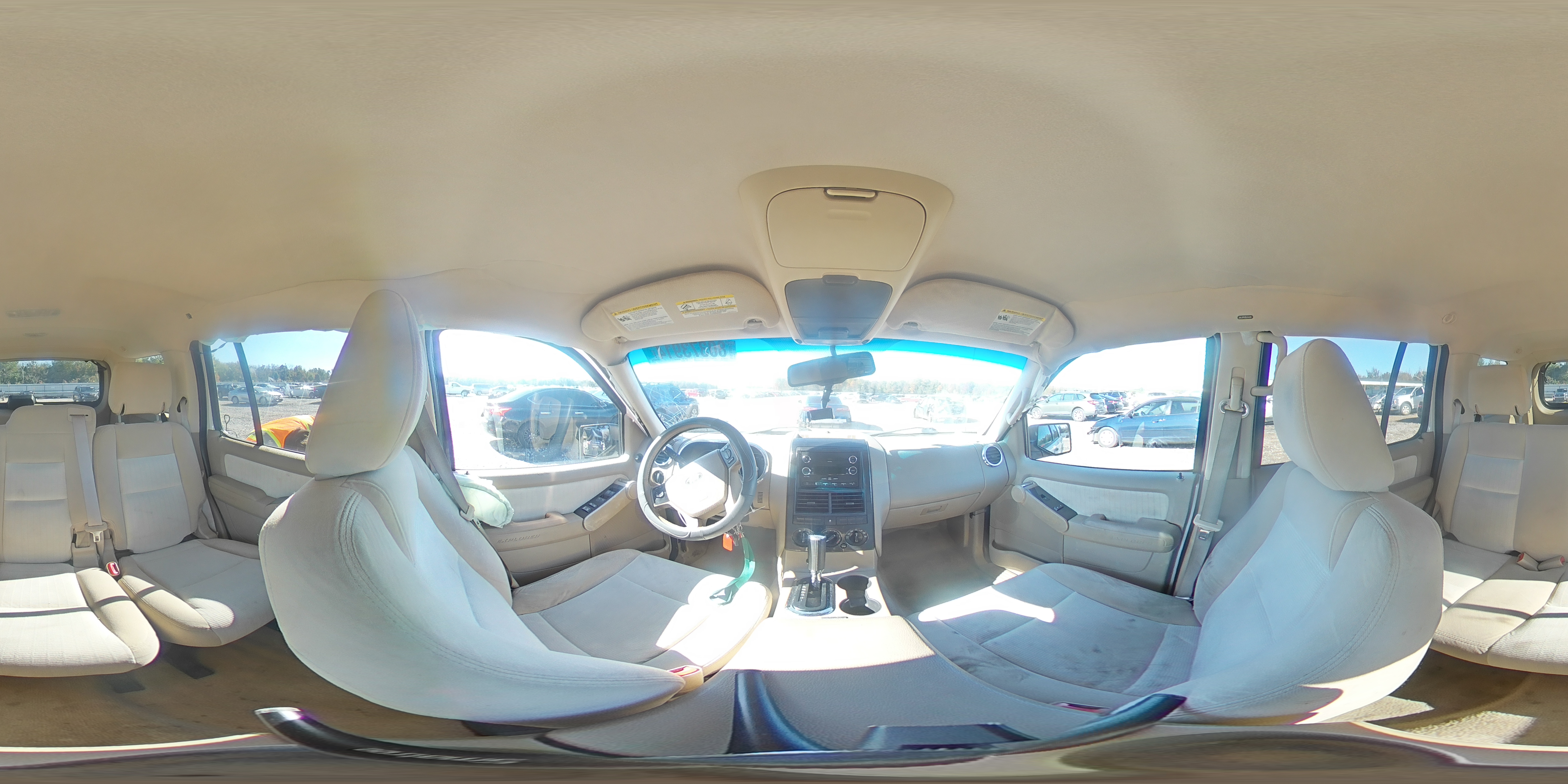 2010 Ford Explorer - Image 14