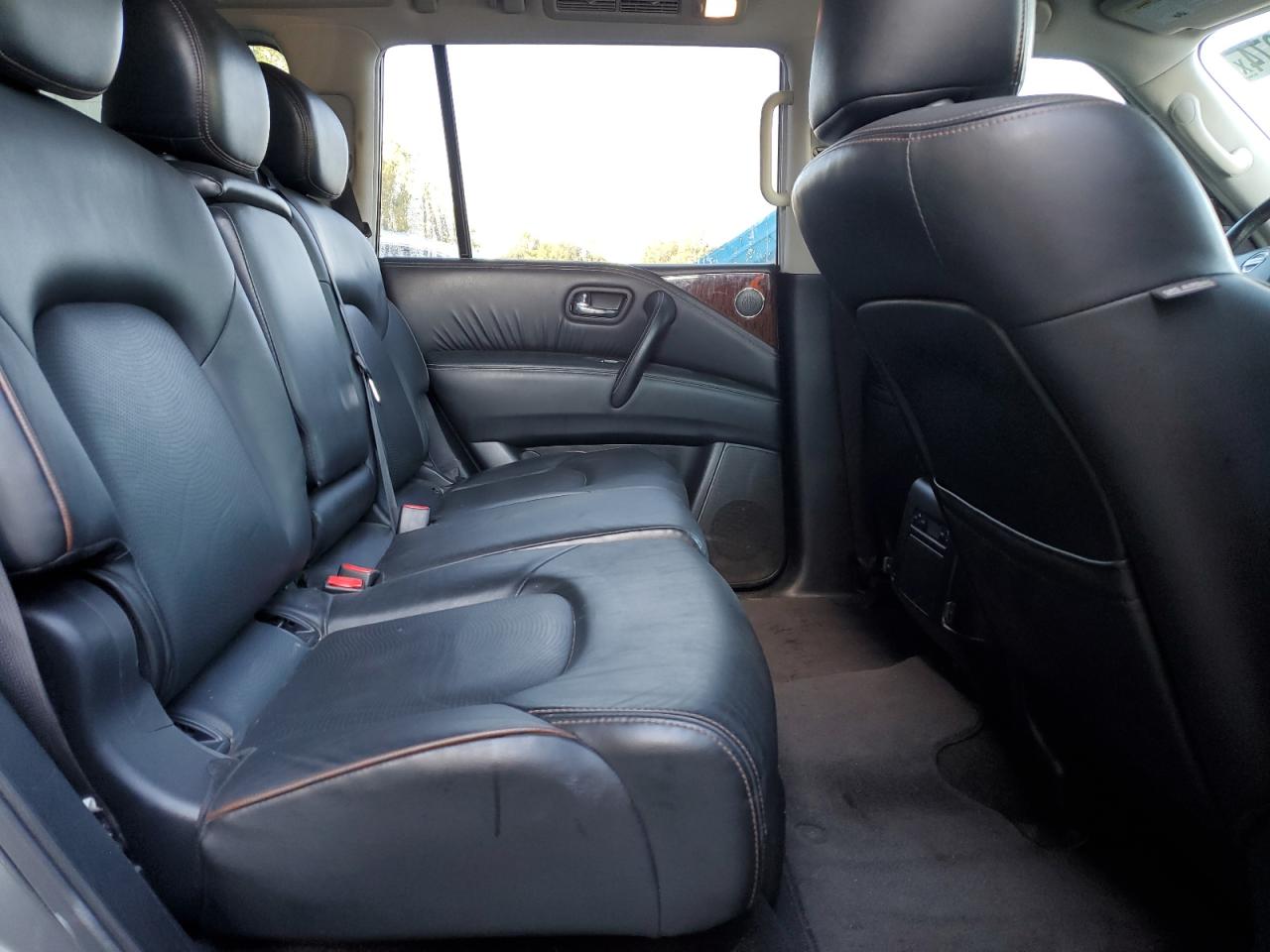 2019 Nissan Armada - Image 10