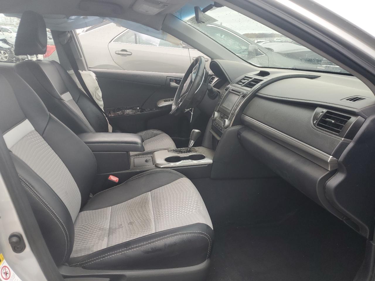 2013 Toyota Camry - Image 7