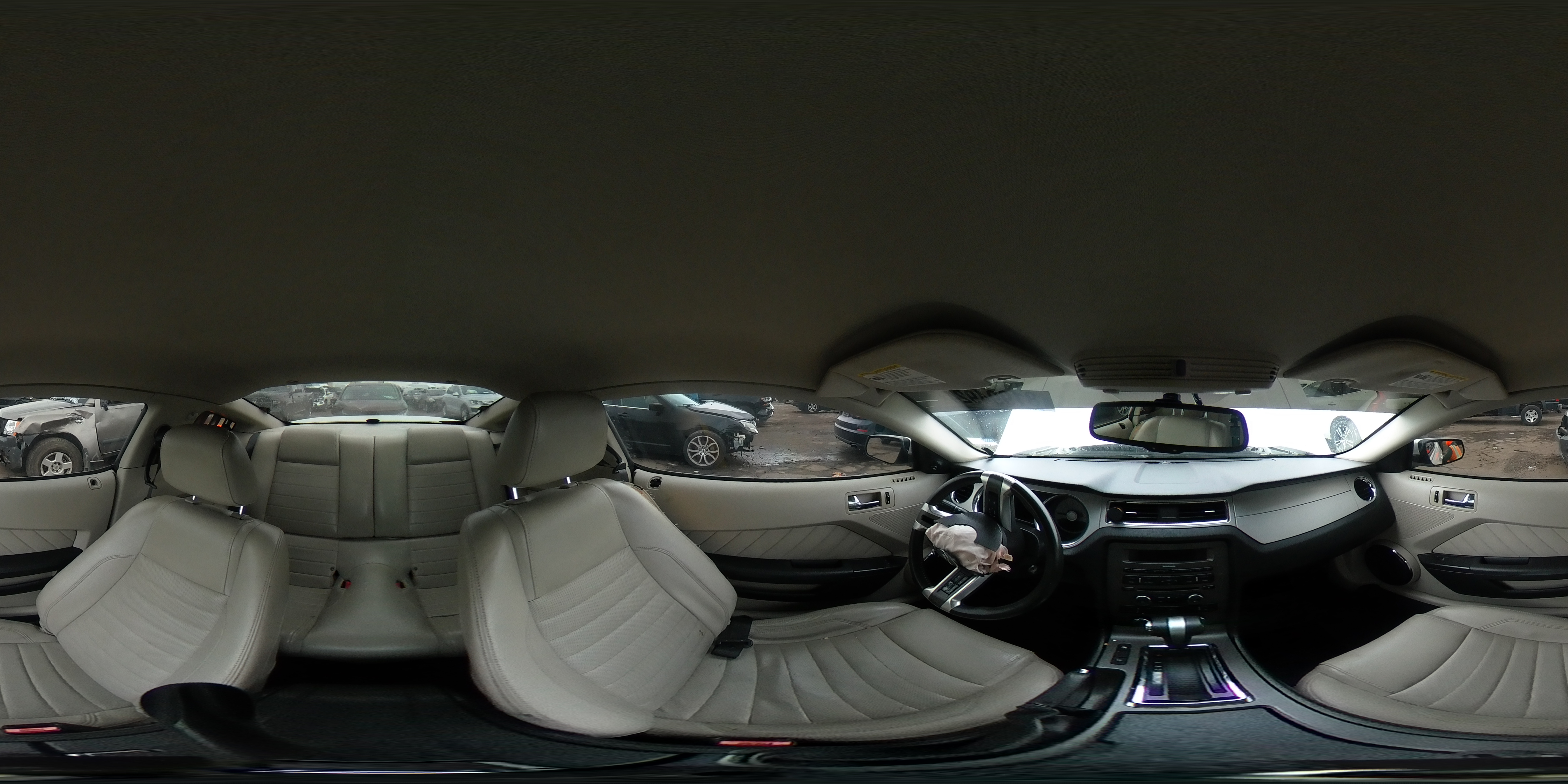 2010 Ford Mustang - Image 12