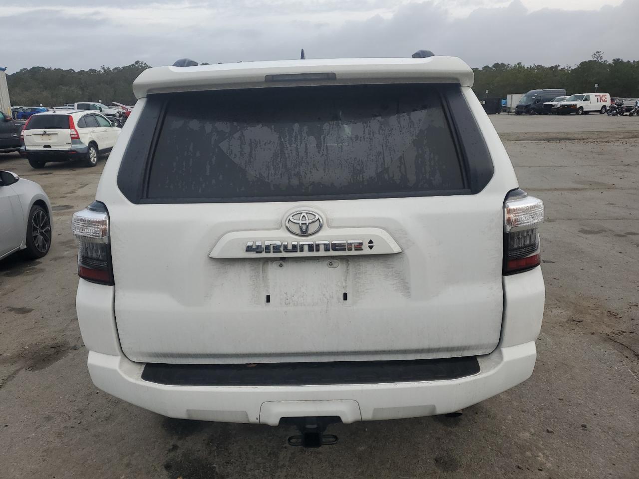 VIN JTEEU5JR6R5311724 2024 TOYOTA 4RUNNER no.6