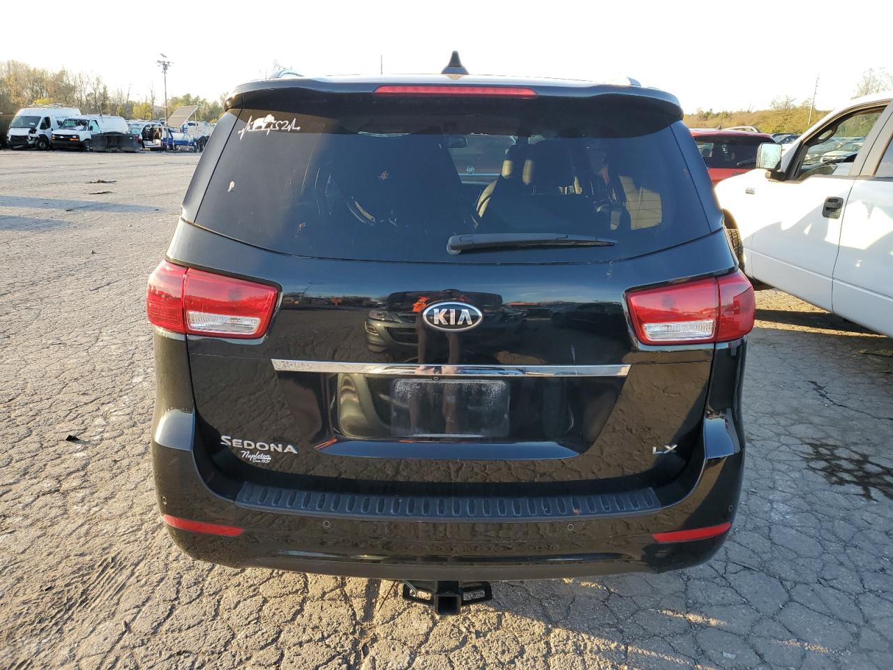 2016 Kia Sedona - Image 6