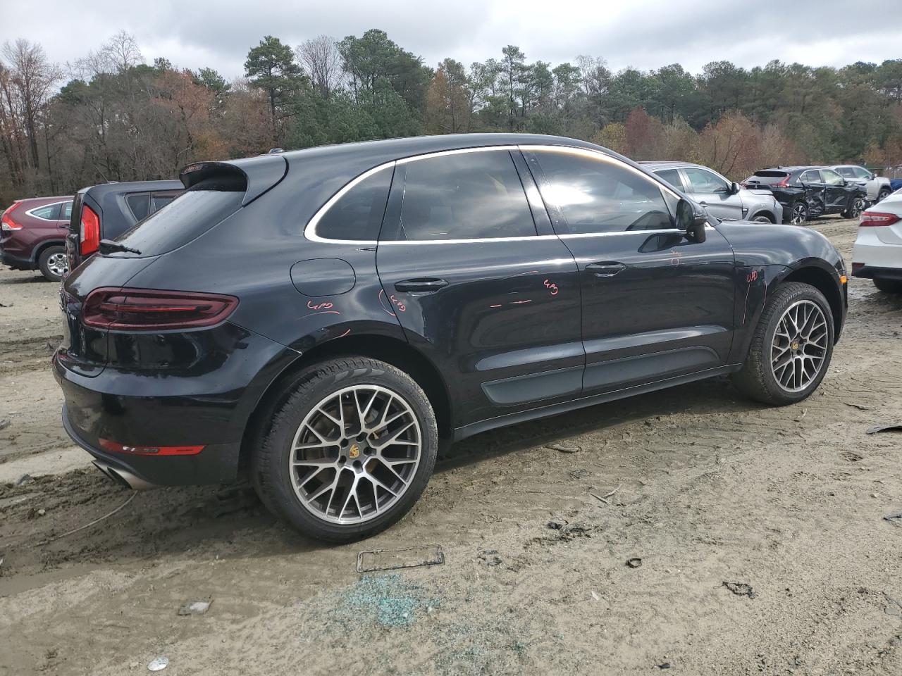 2016 Porsche Macan - Image 3