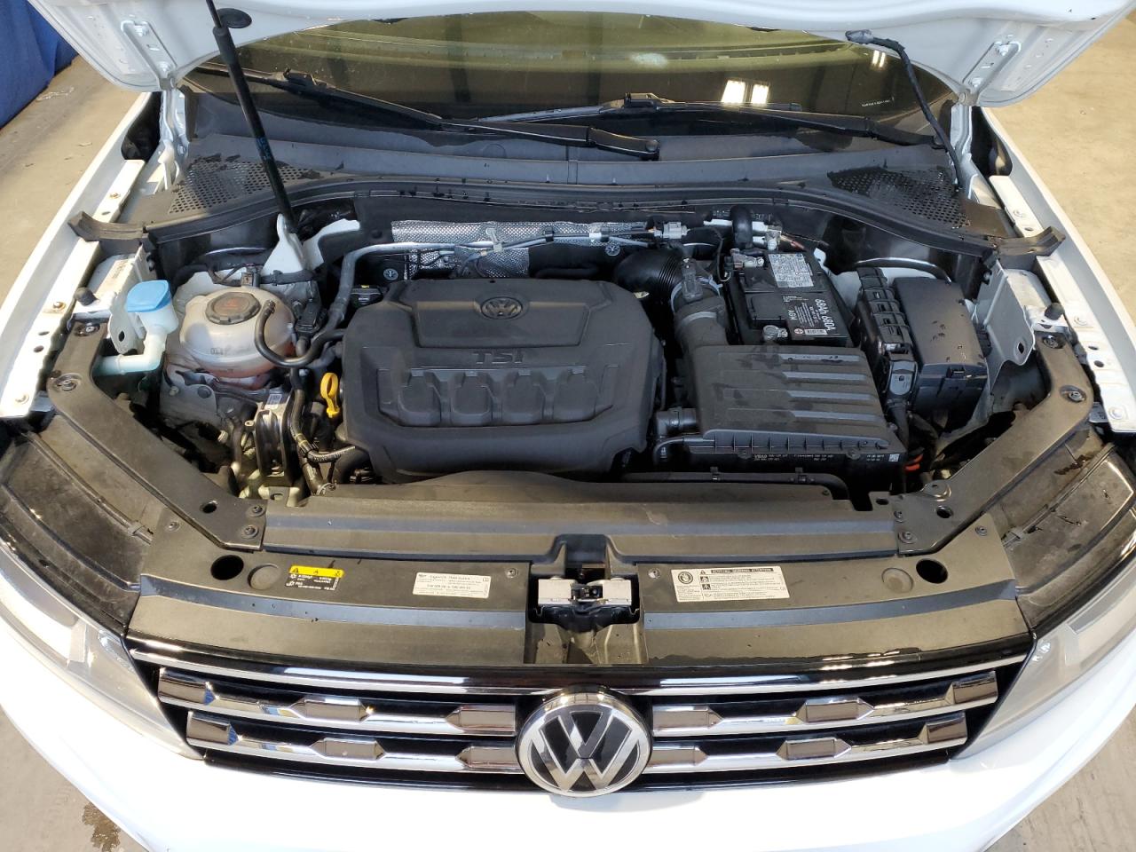 2020 Volkswagen Tiguan - Image 12