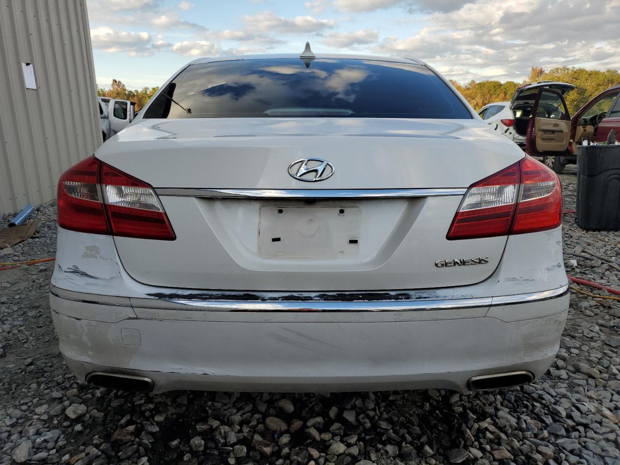 2013 Hyundai Genesis 3.8L VIN: KMHGC4DD2DU254507 Lot: 82138894