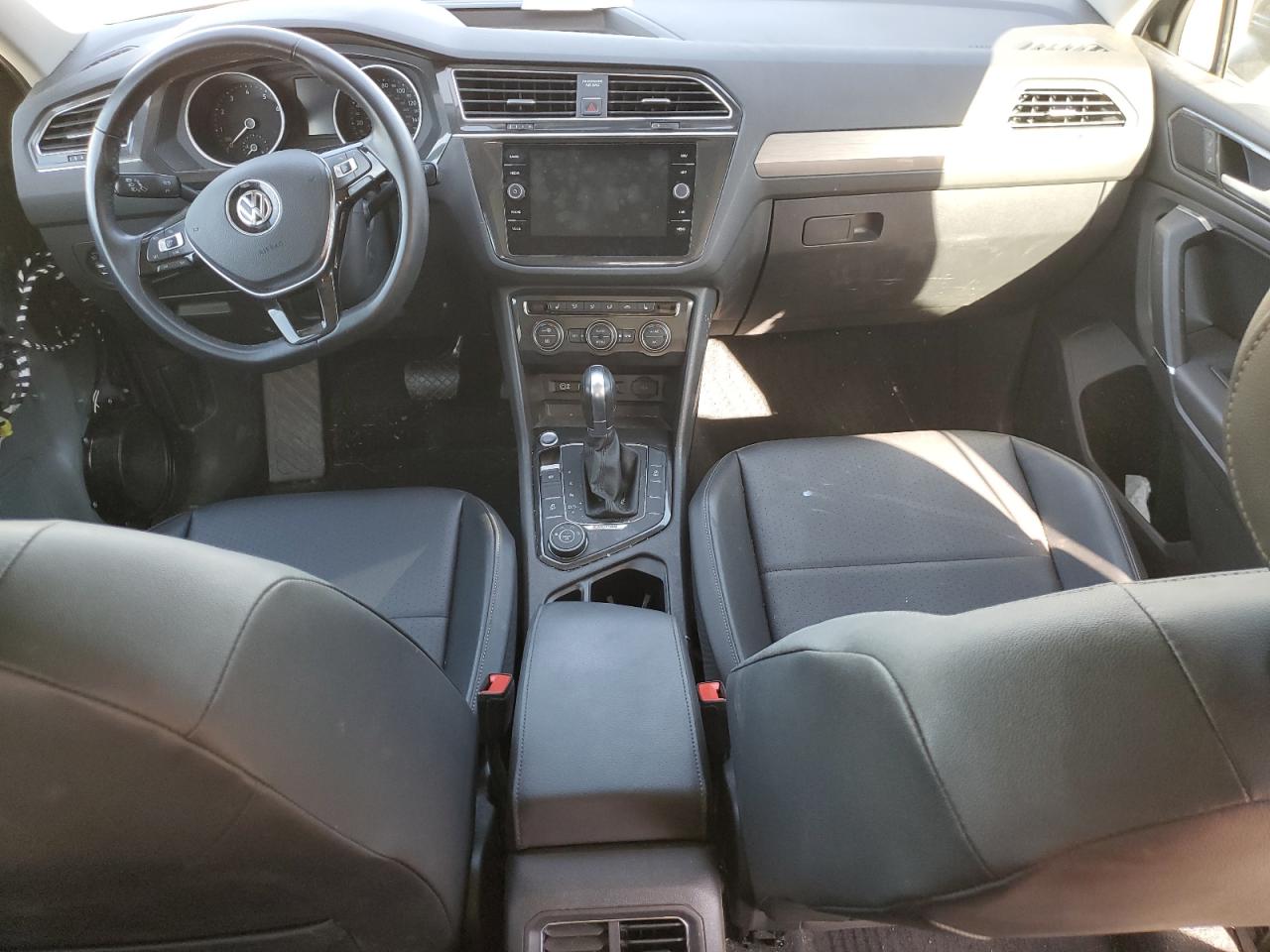 2018 Volkswagen Tiguan - Image 8