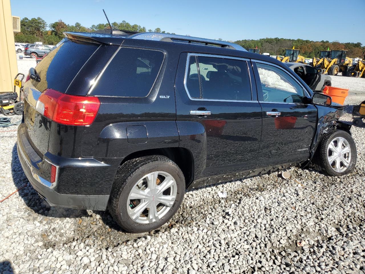2016 GMC Terrain - Image 3
