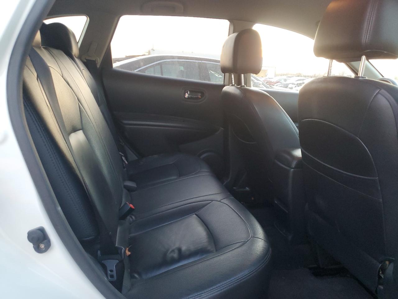 2013 Nissan Rogue - Image 11