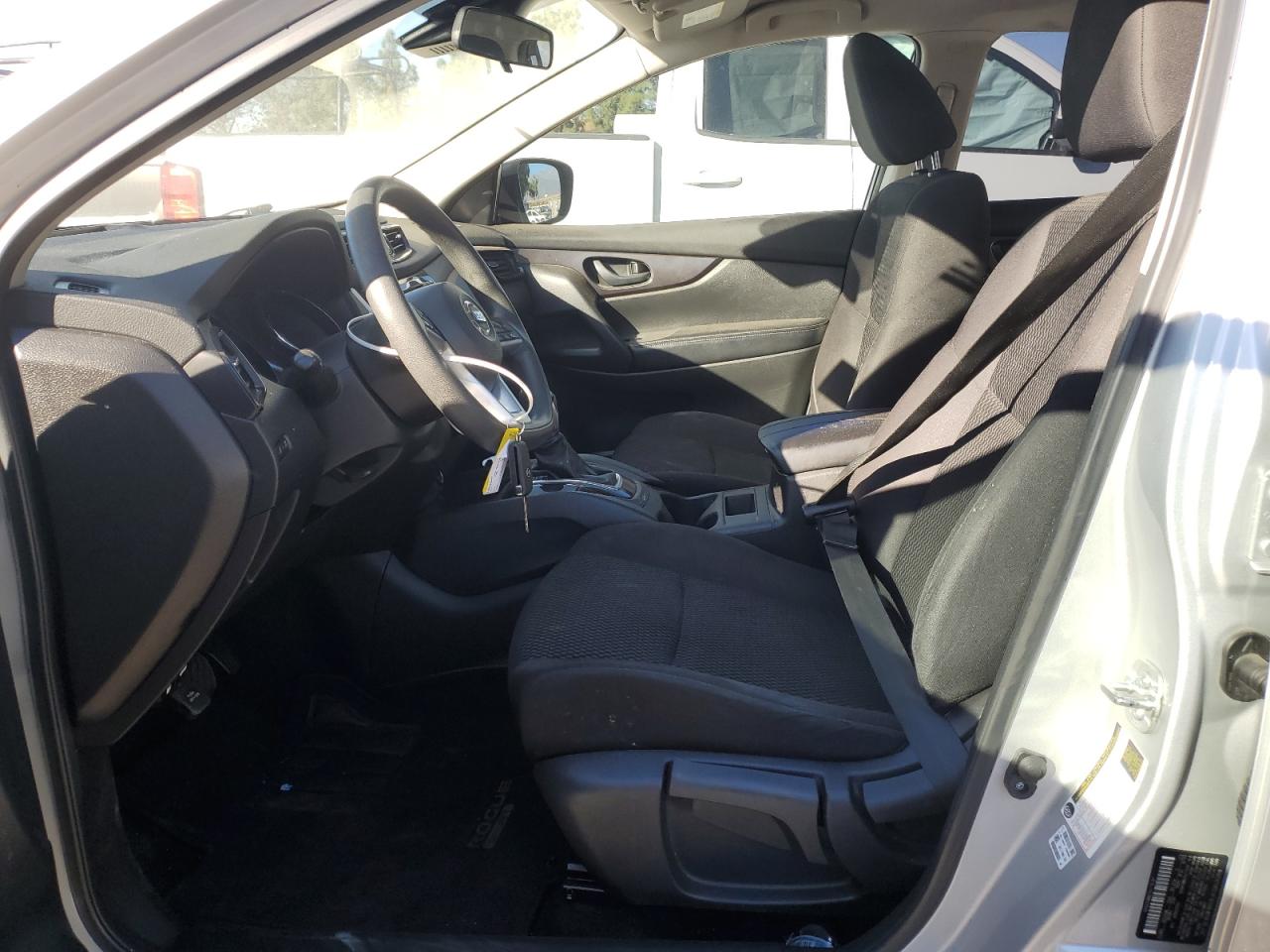 2021 Nissan Rogue - Image 7