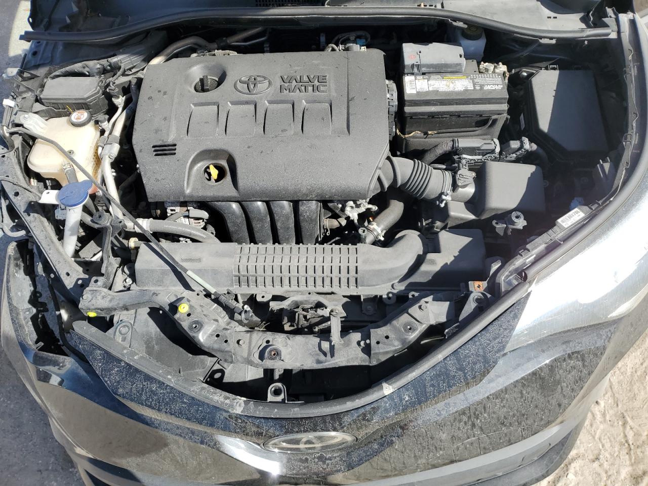 2021 Toyota C-HR - Image 12