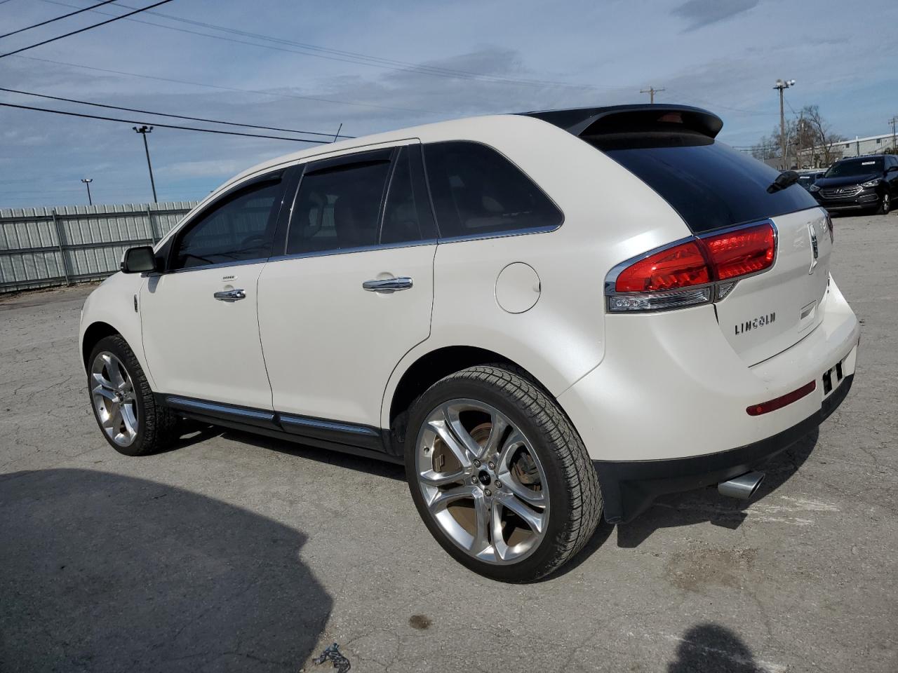 VIN 2LMDJ8JK4EBL09294 2014 LINCOLN MKX no.2