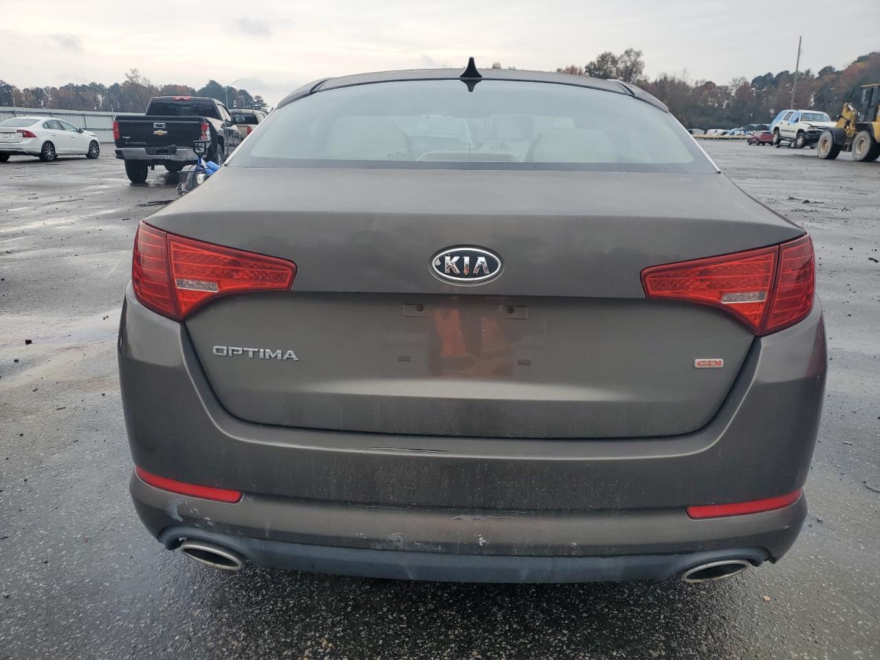 2011 Kia Optima - Image 6