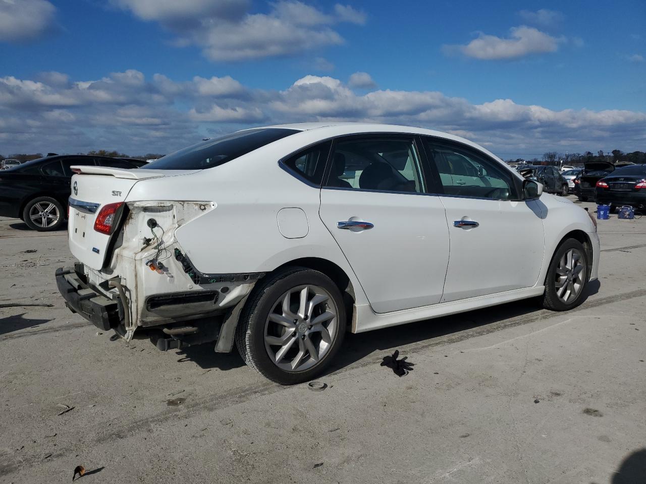 2014 Nissan Sentra - Image 3