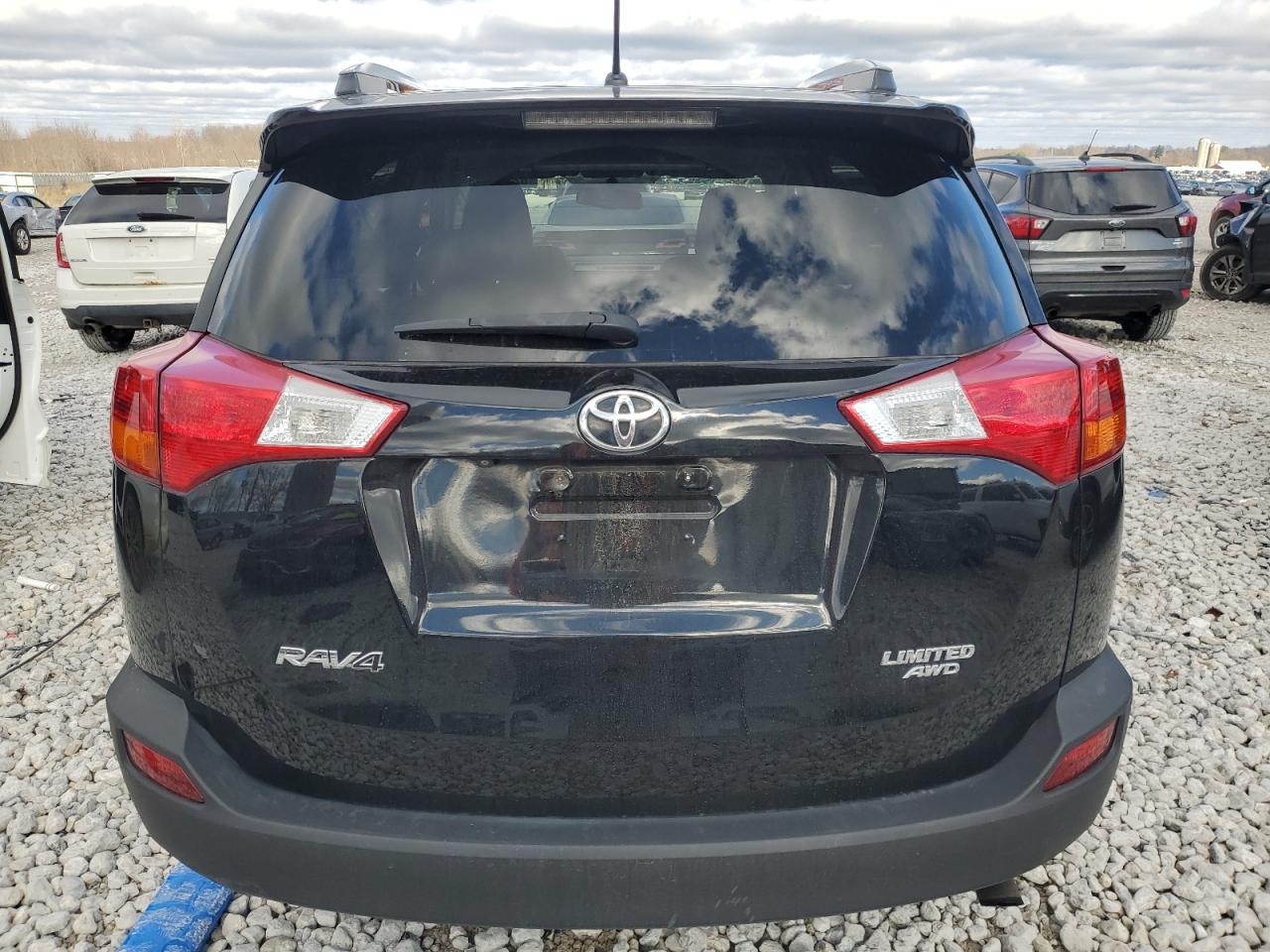 2013 Toyota RAV 4 - Image 6