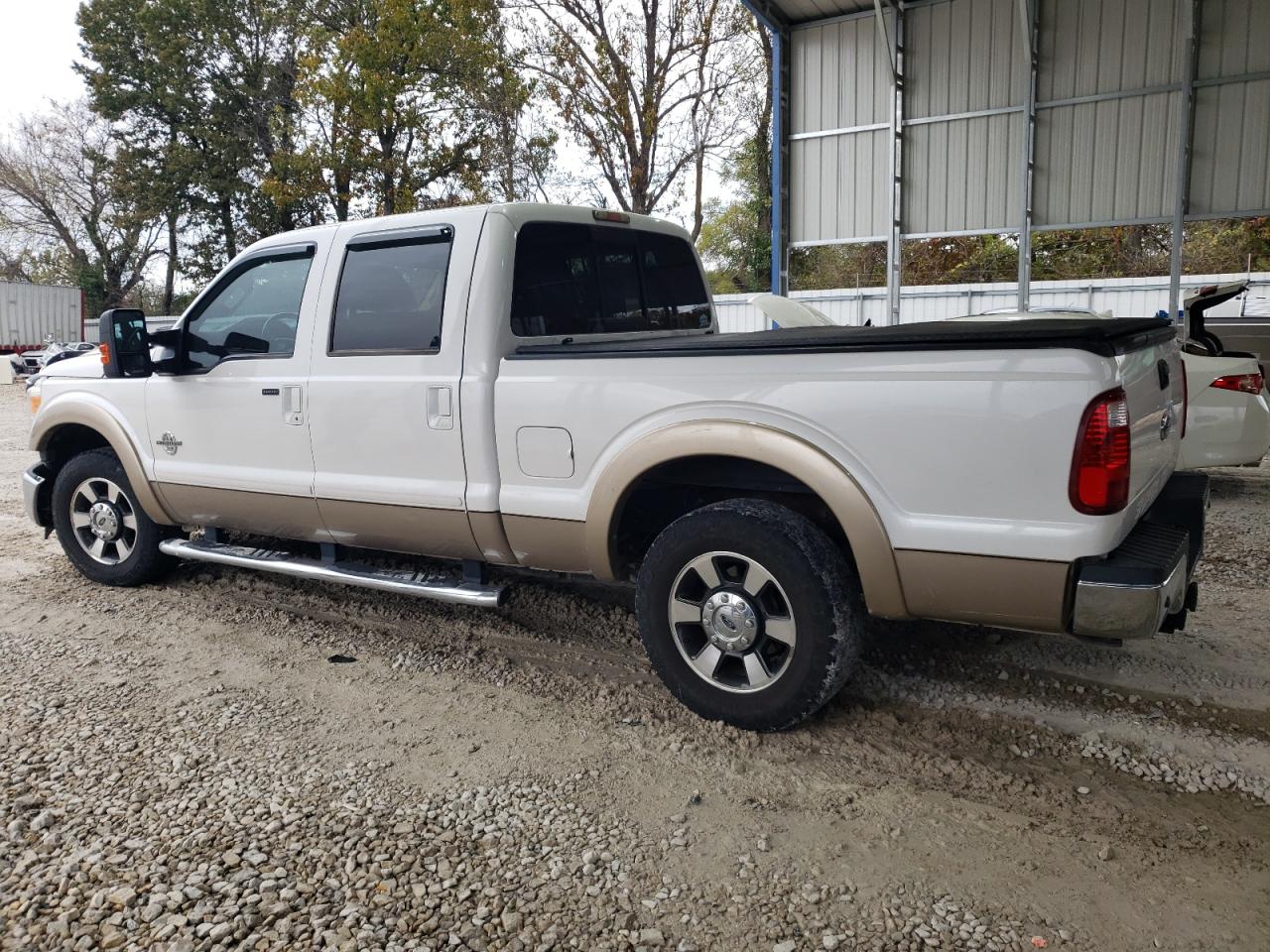 2011 Ford F250 - Image 2