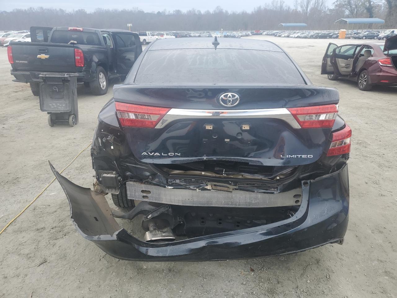 2017 Toyota Avalon - Image 6