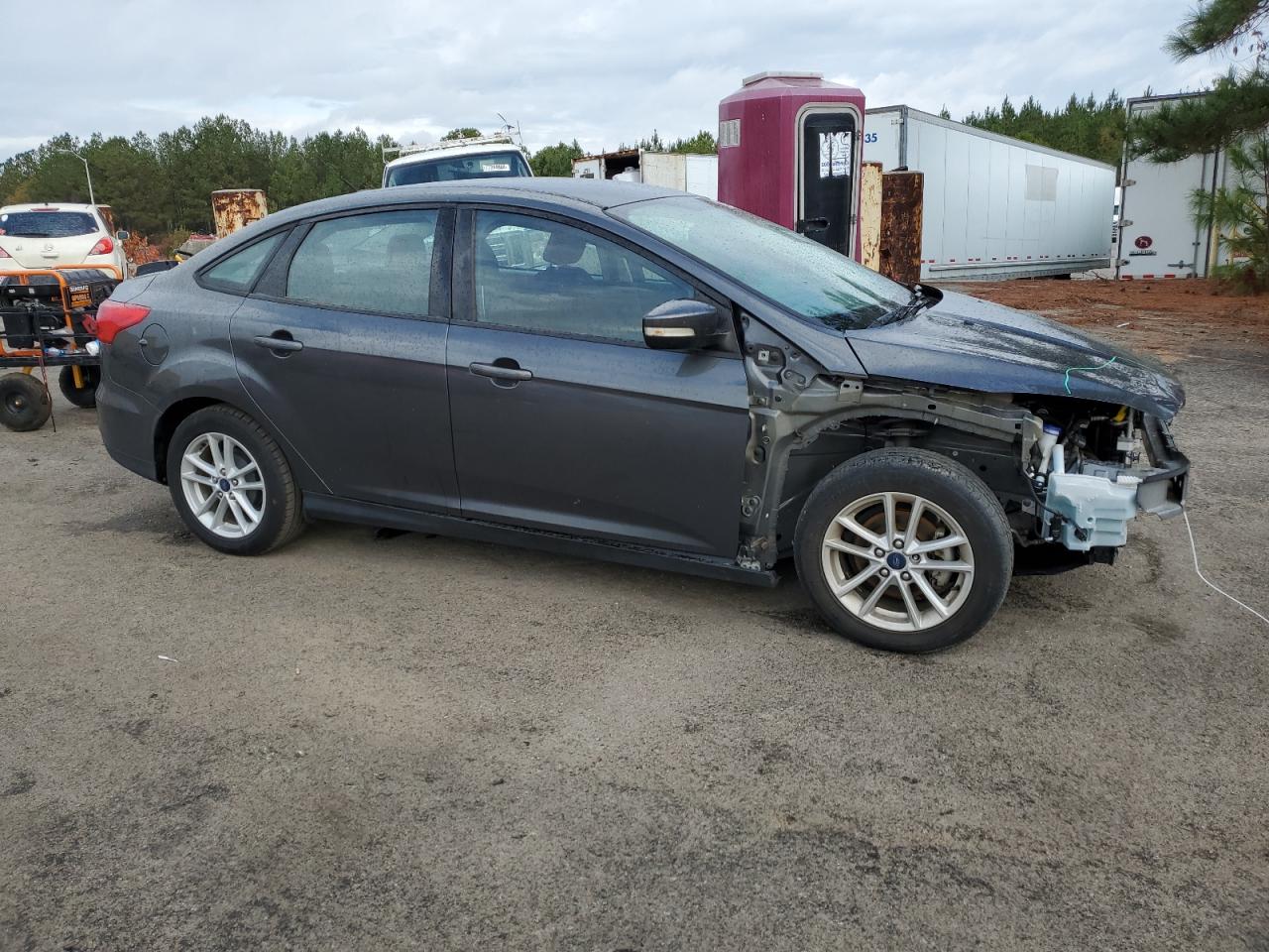 VIN 1FADP3F22HL288448 2017 FORD FOCUS no.4