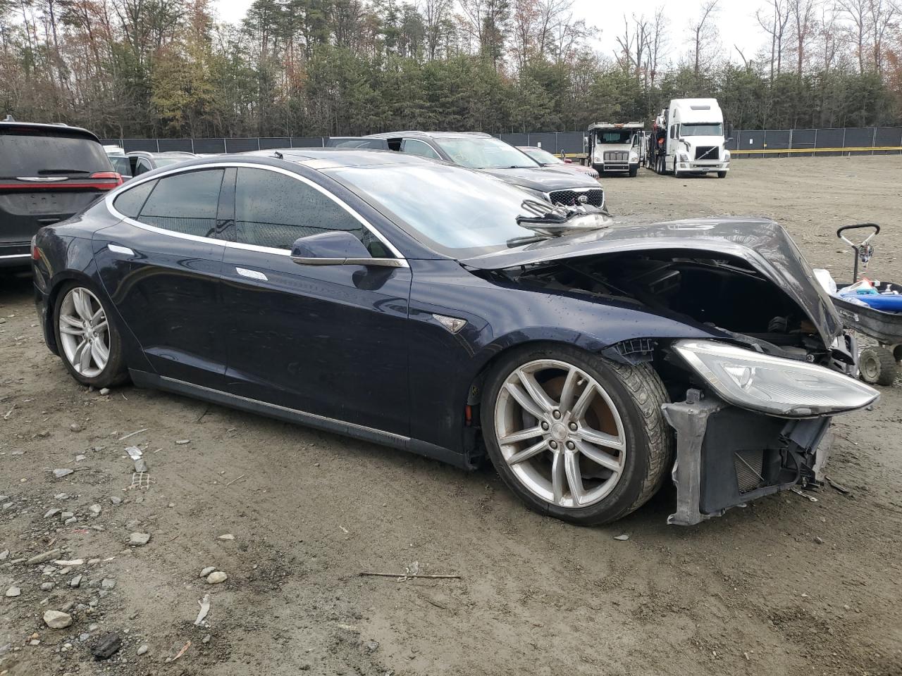 VIN 5YJSA1DN1DFP09674 2013 TESLA MODEL S no.4