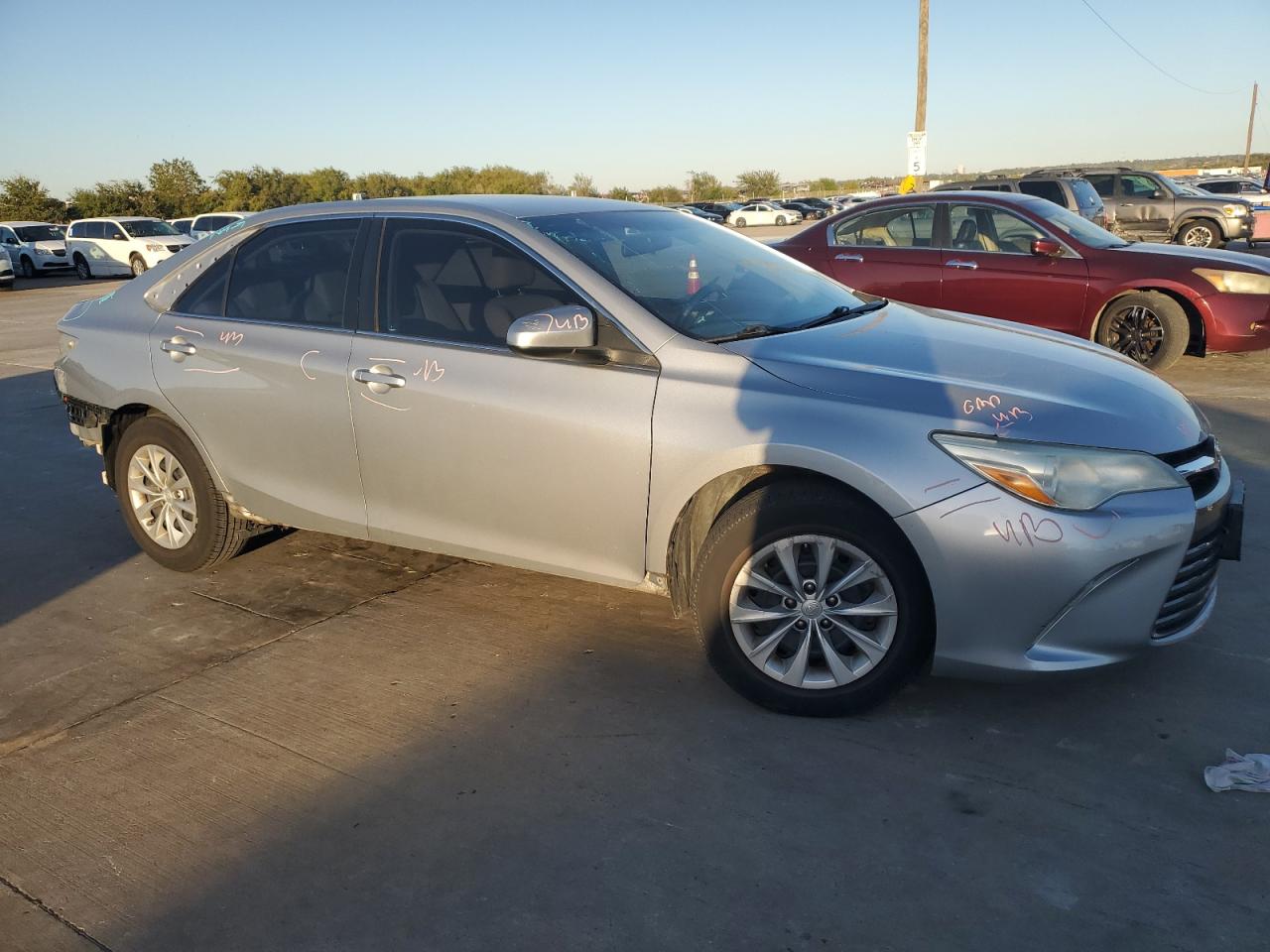 2016 Toyota Camry Le VIN: 4T4BF1FK1GR541844 Lot: 79712194