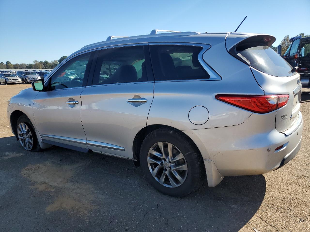 2015 Infiniti QX60 - Image 2