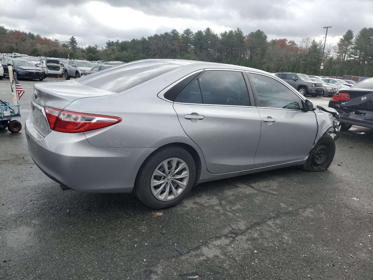 2017 Toyota Camry - Image 3