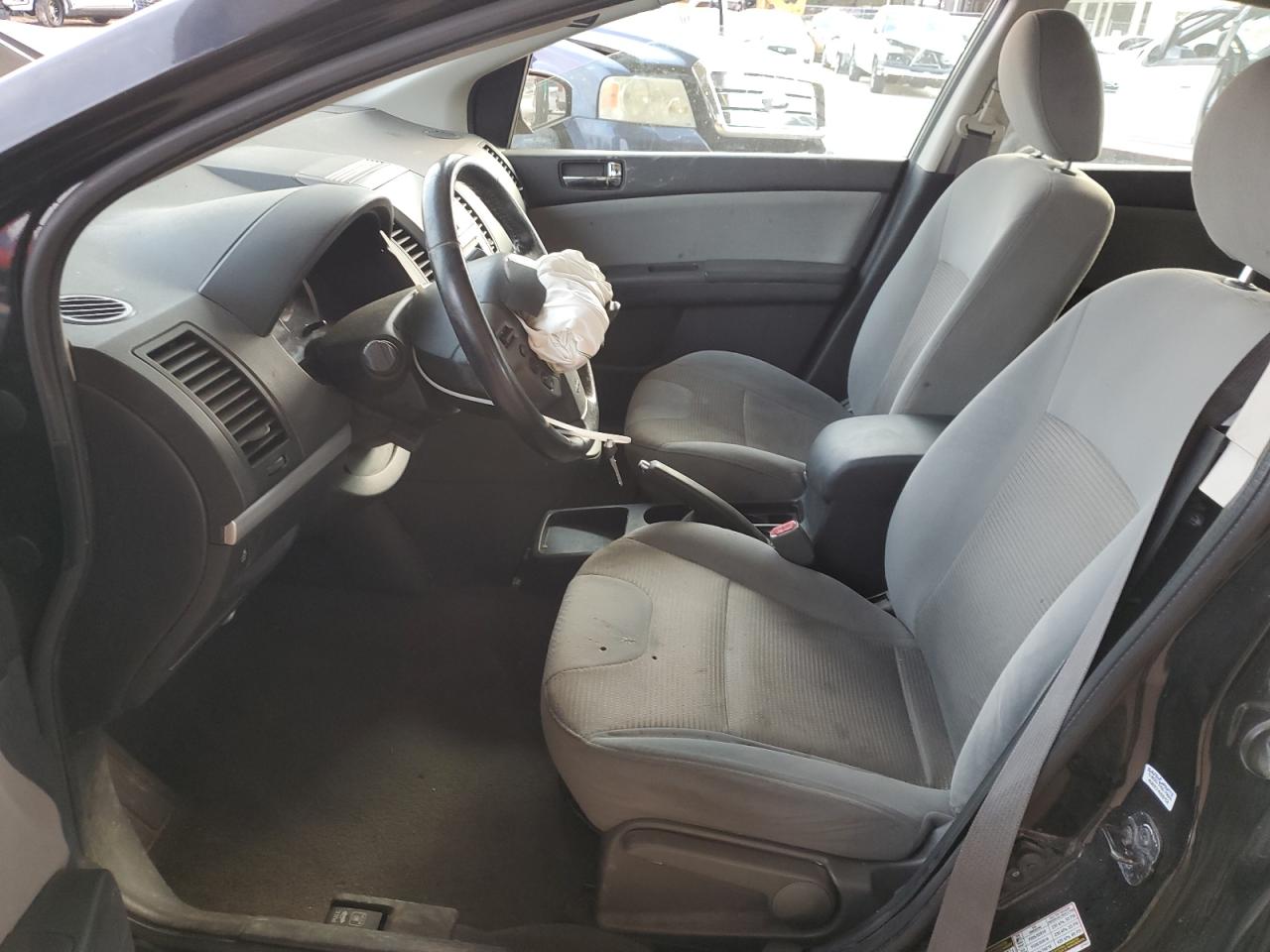 2012 Nissan Sentra - Image 7