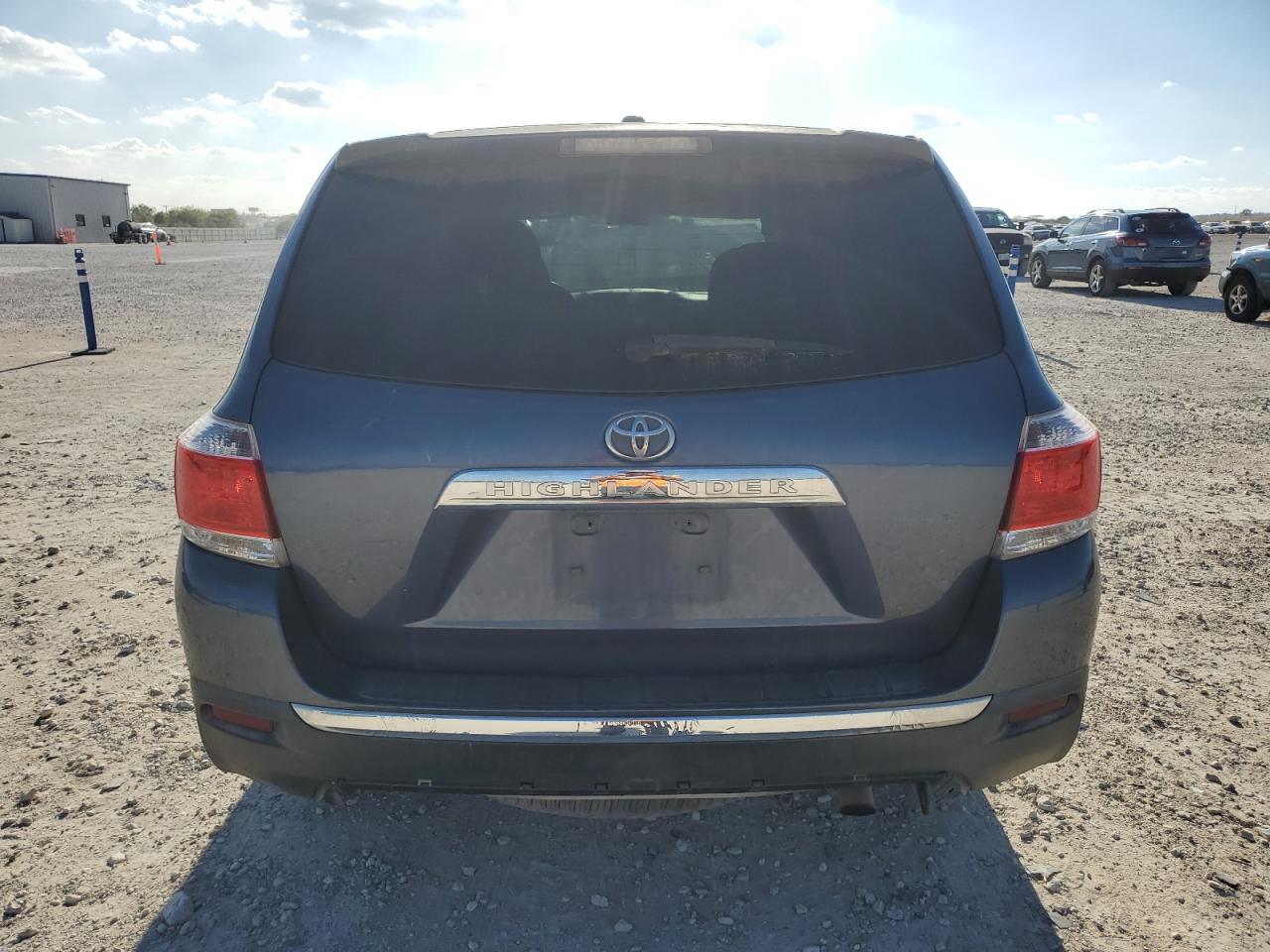 2011 Toyota Highlander Base VIN: 5TDZA3EH4BS010518 Lot: 80118144