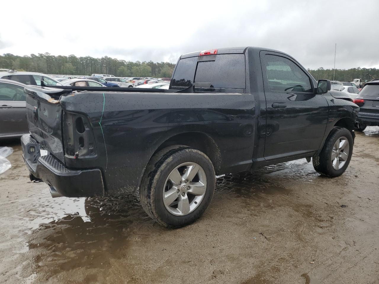 2015 RAM 1500 - Image 3
