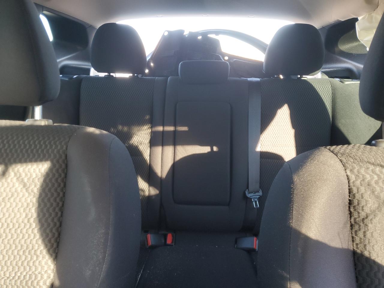 2017 Nissan Rogue - Image 10