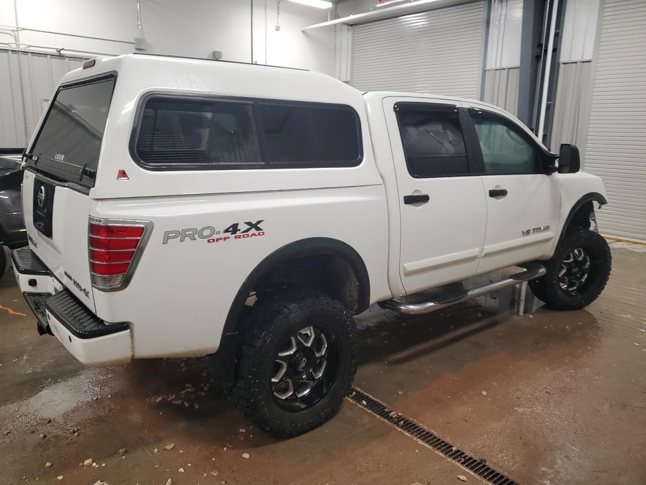 2010 Nissan Titan - Image 3