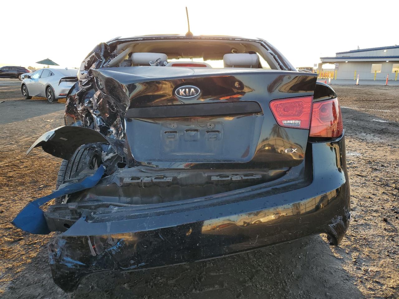 2011 Kia Forte - Image 6