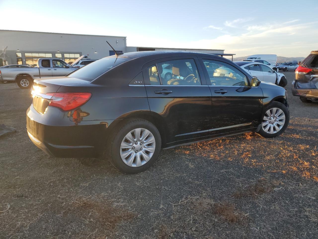 2012 Chrysler 200 - Image 3