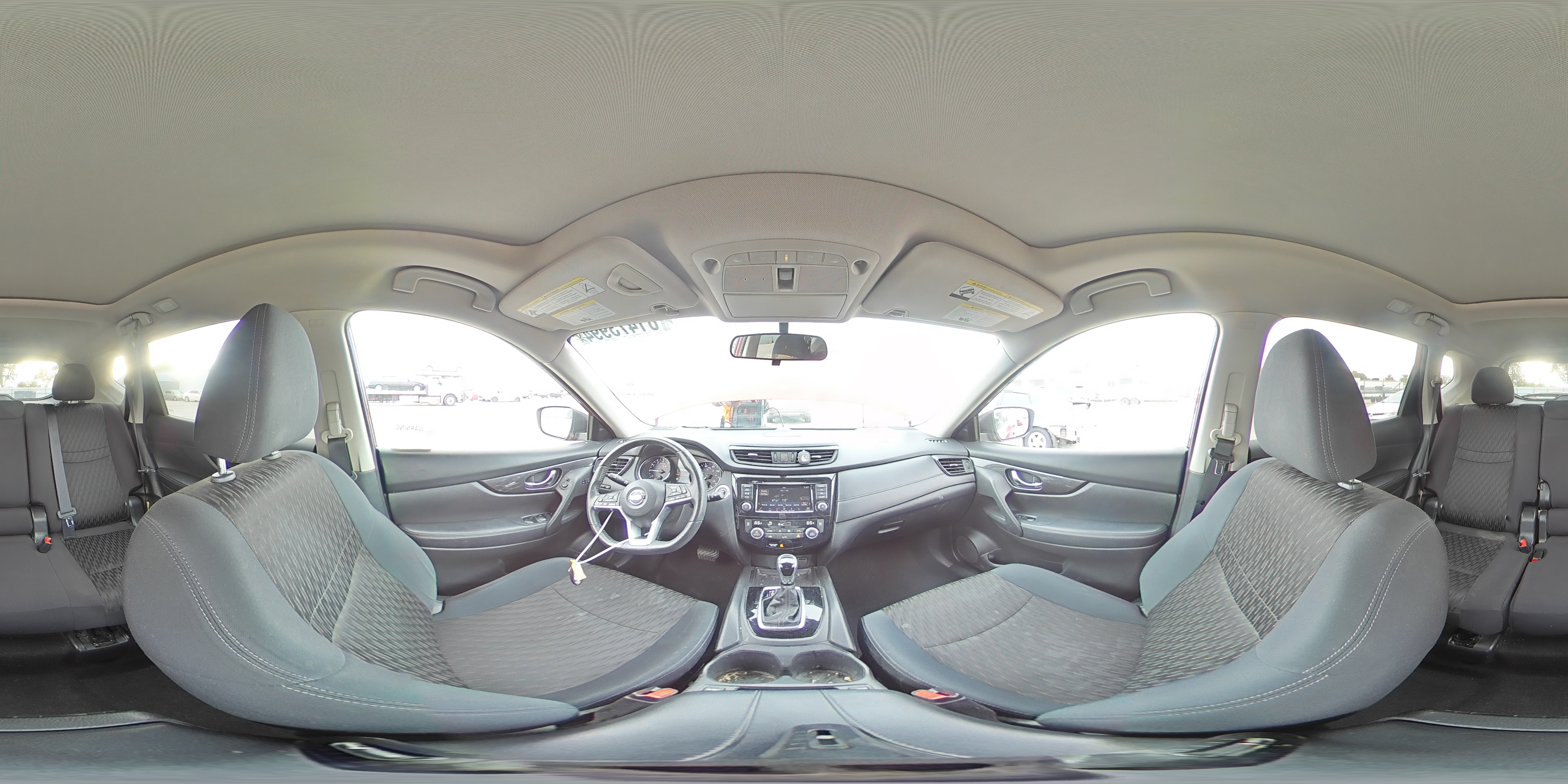 2018 Nissan Rogue - Image 13