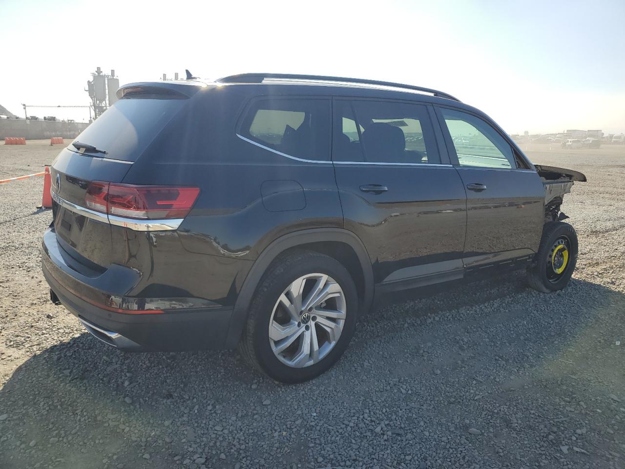 2021 Volkswagen Atlas - Image 3