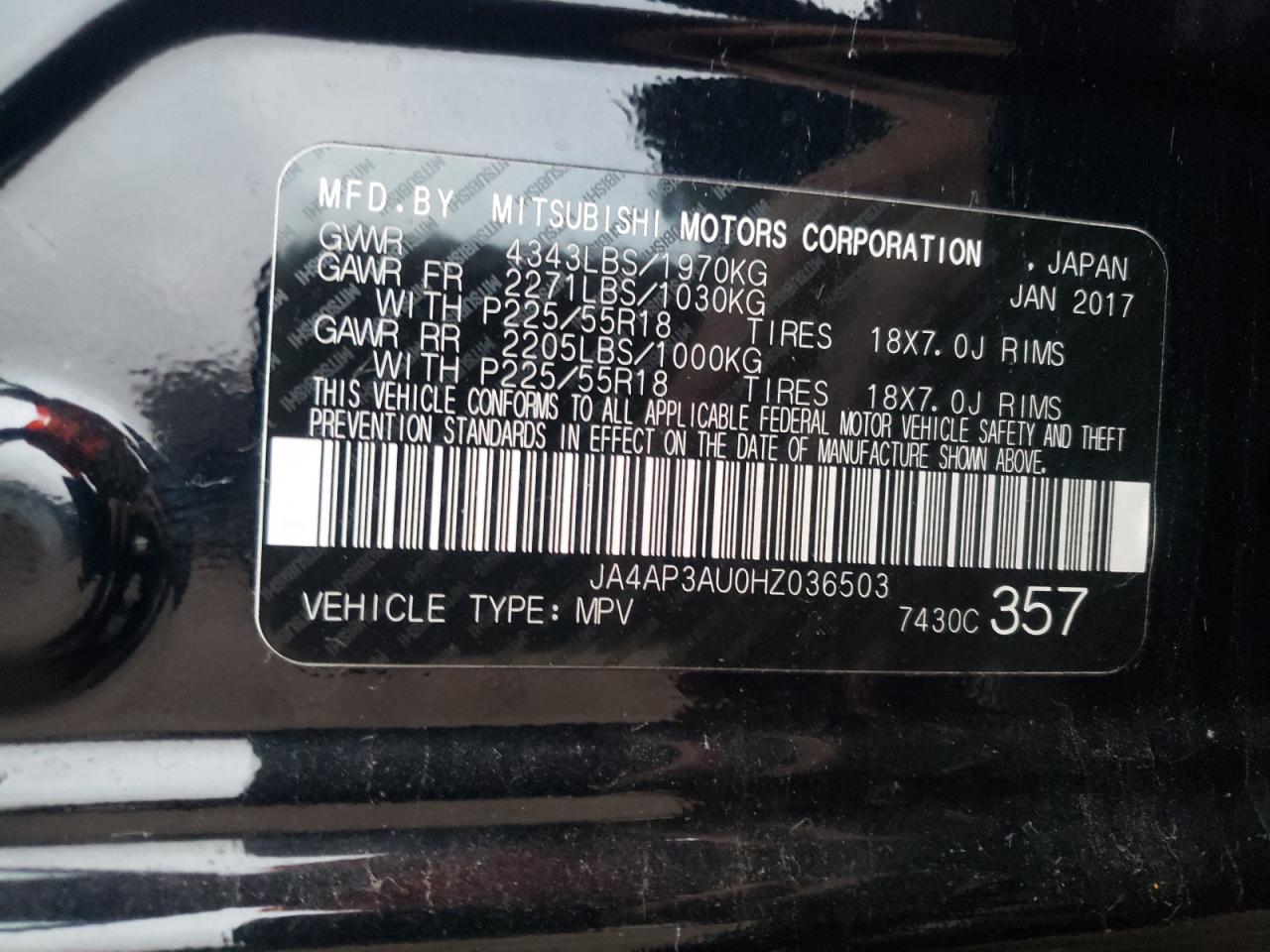 2017 Mitsubishi Outlander - Image 13