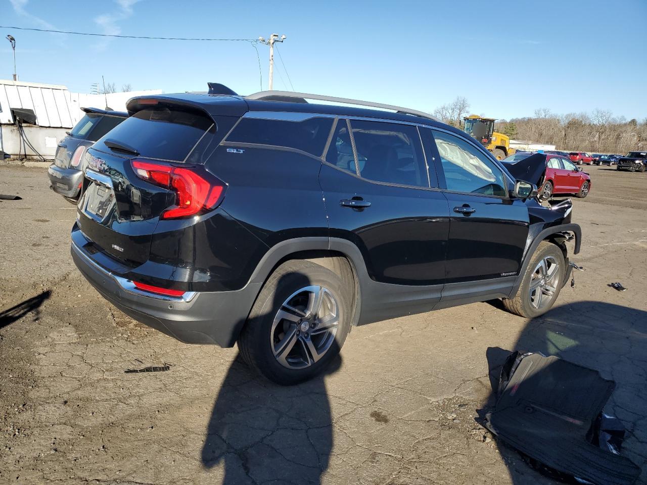 2021 GMC Terrain - Image 3