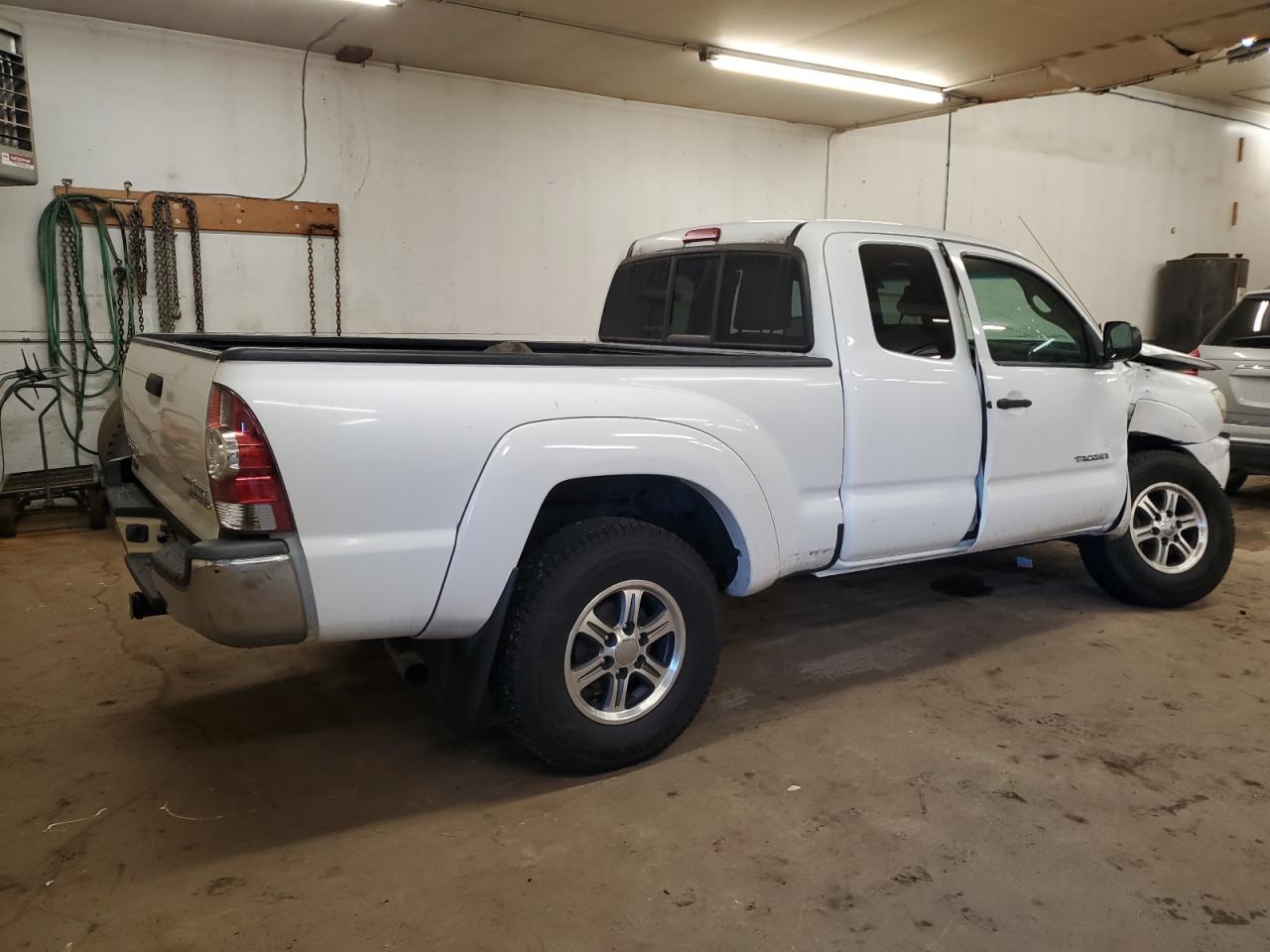 2011 Toyota Tacoma - Image 3