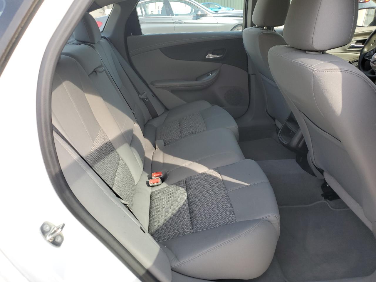 2017 Chevrolet Impala - Image 10