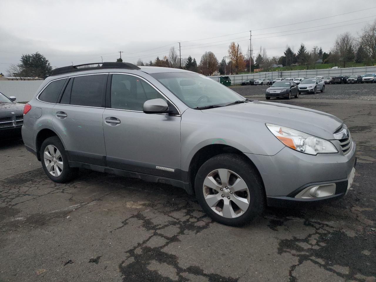 2011 Subaru Outback - Image 4