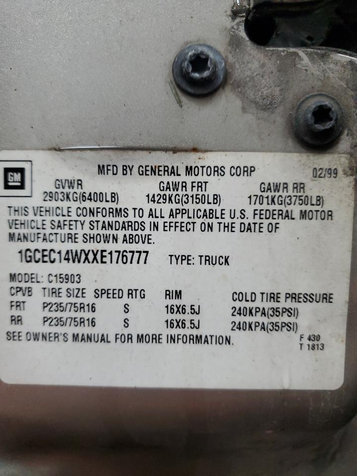 1999 Chevrolet Silverado - Image 12