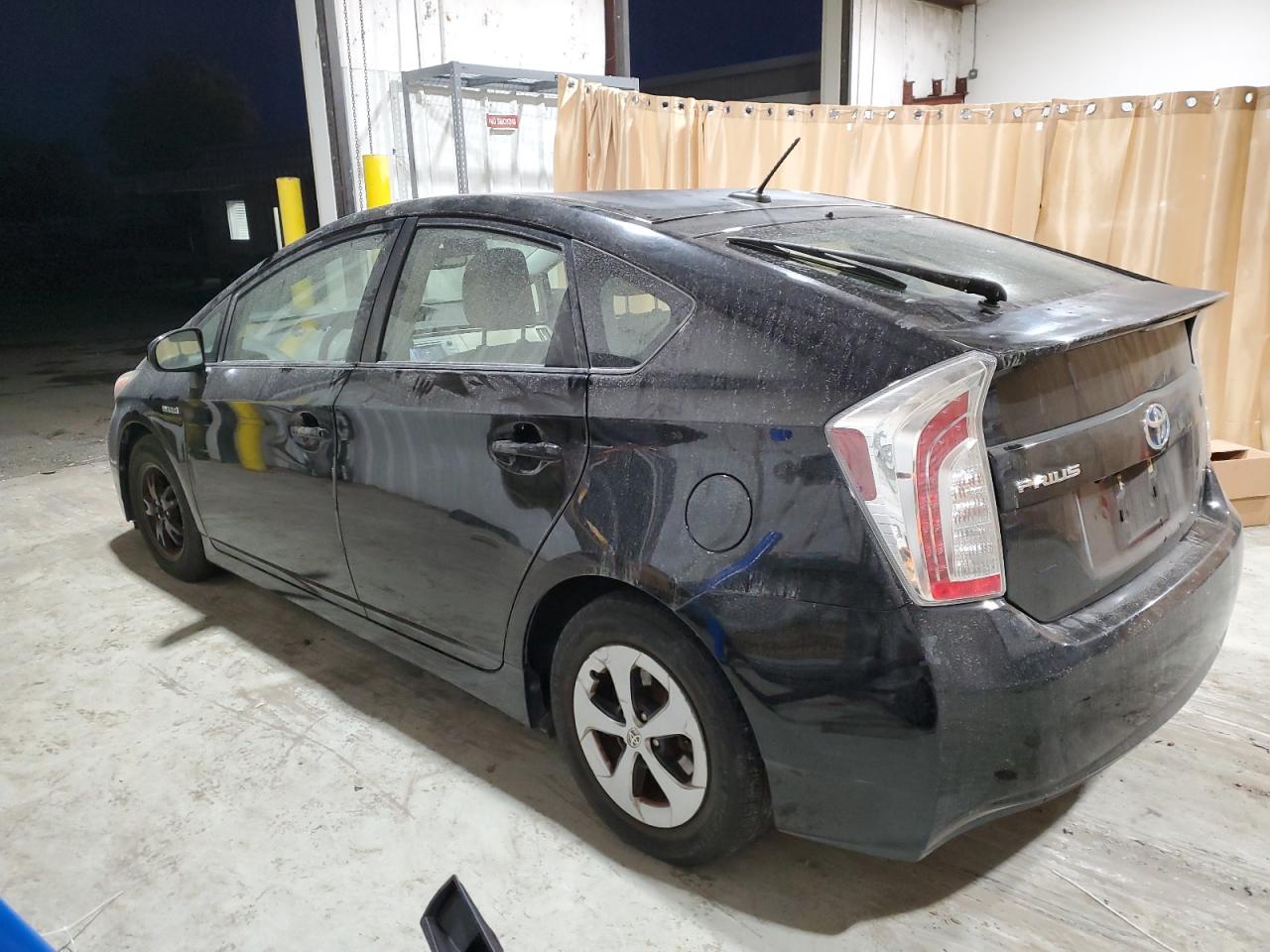 2012 Toyota Prius - Image 2